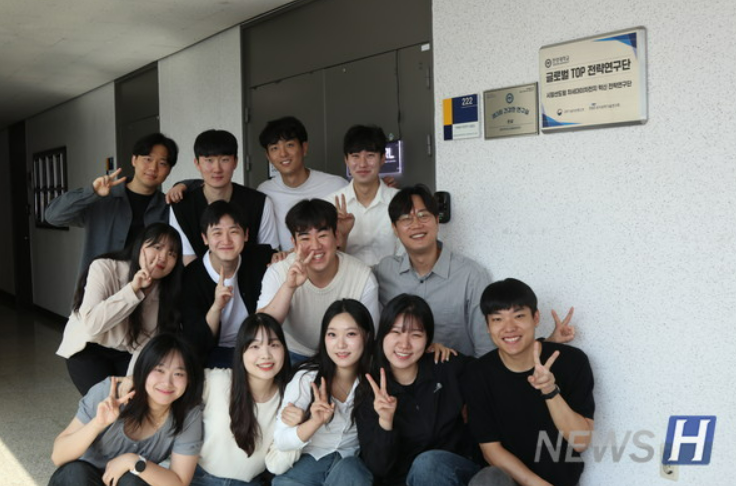 a1a7c35d85c27c268aa24c4f1d225bba_1760858634_2528.png a1a7c35d85c27c268aa24c4f1d225bba_1760858634_2528.png